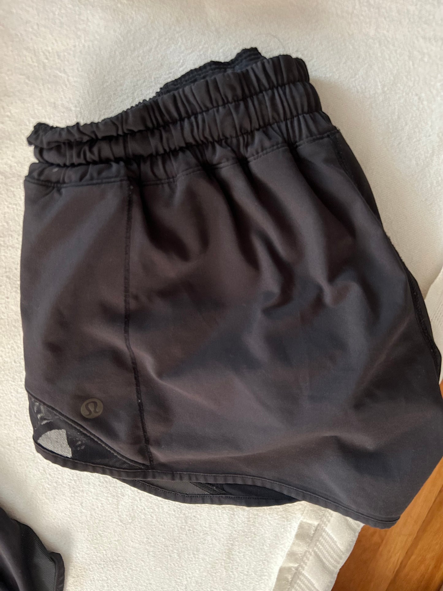 Lululemon Hotty Hot Short II