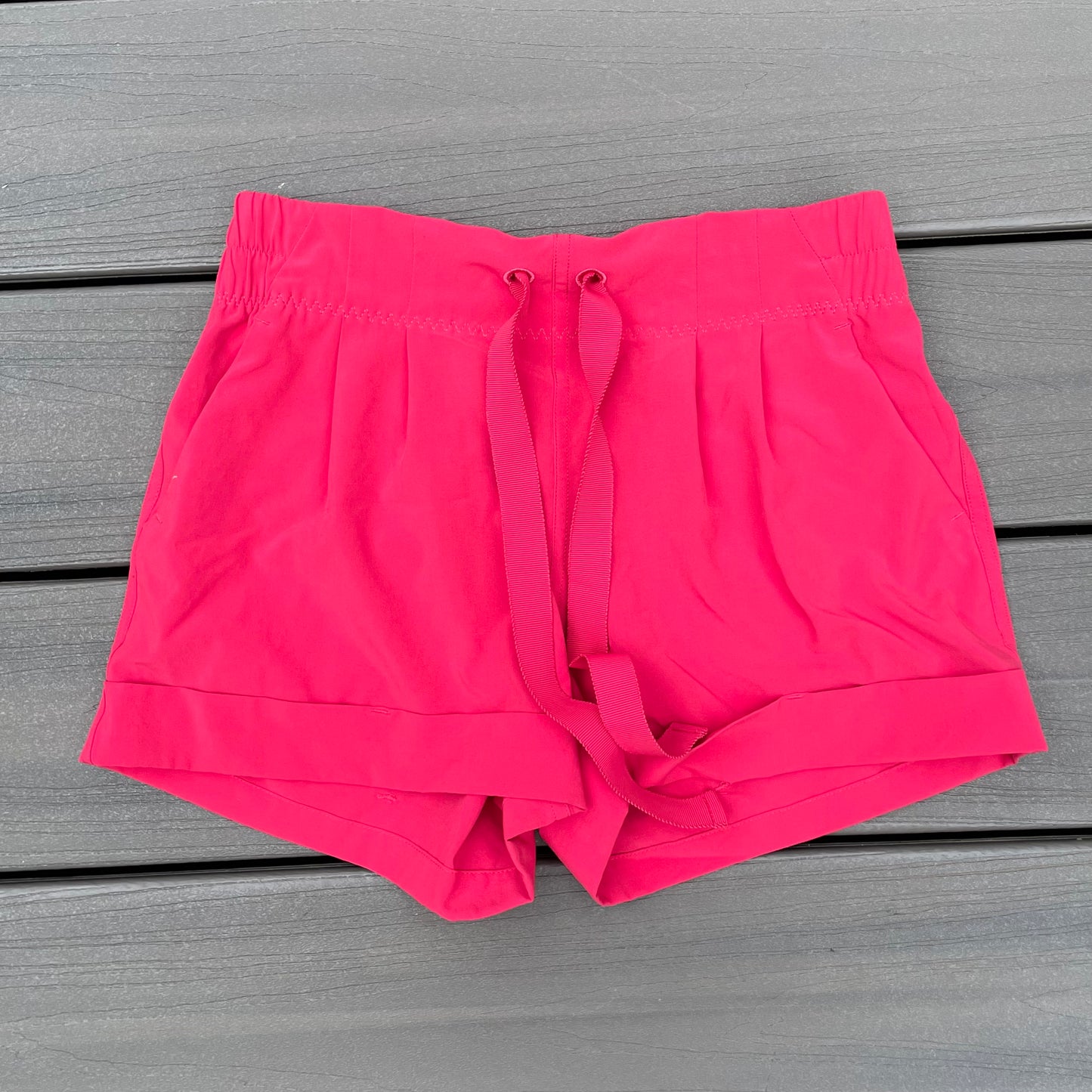 Lululemon Spring Break Away Short II